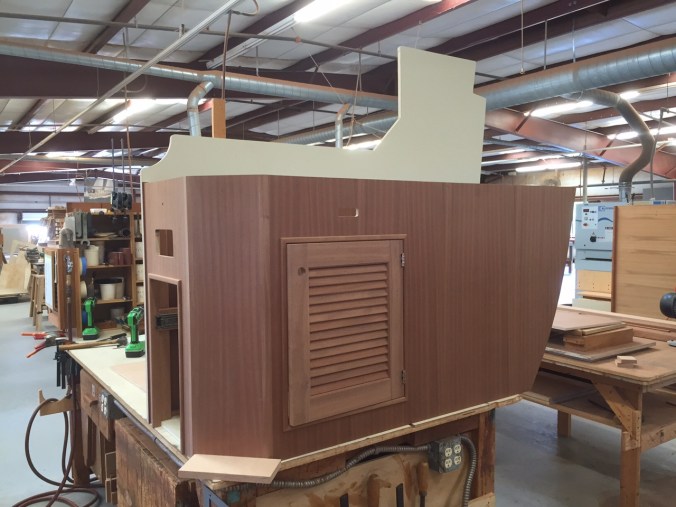 Sapele wood produces beautiful wood grain figuring. 